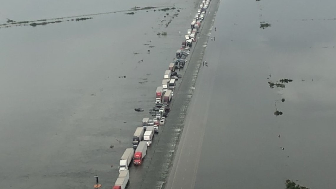 Pictures of Beaumont Texas area flooding | 12newsnow.com