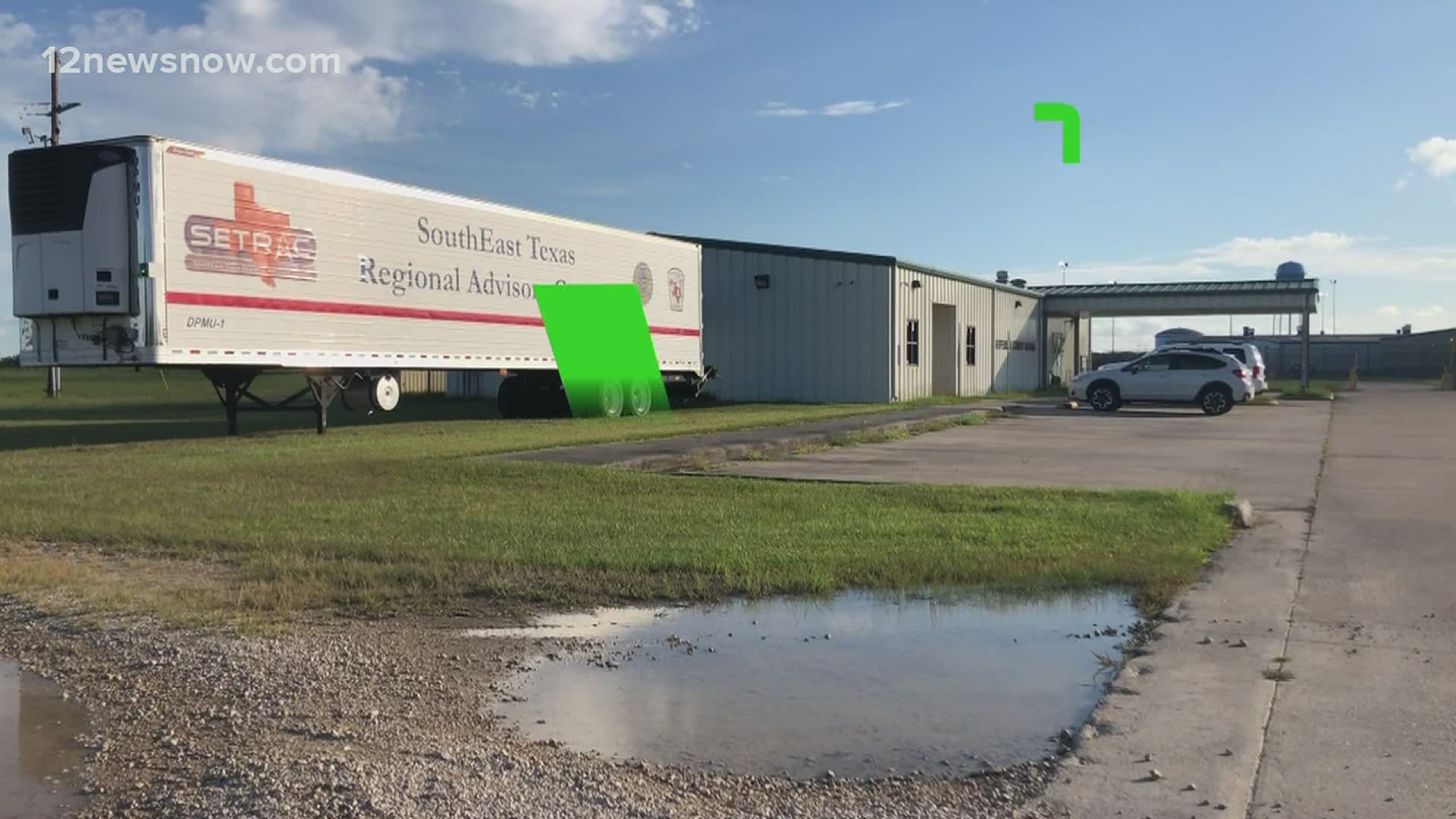 VERIFY Is that a refrigerator truck outside the Jefferson County morgue