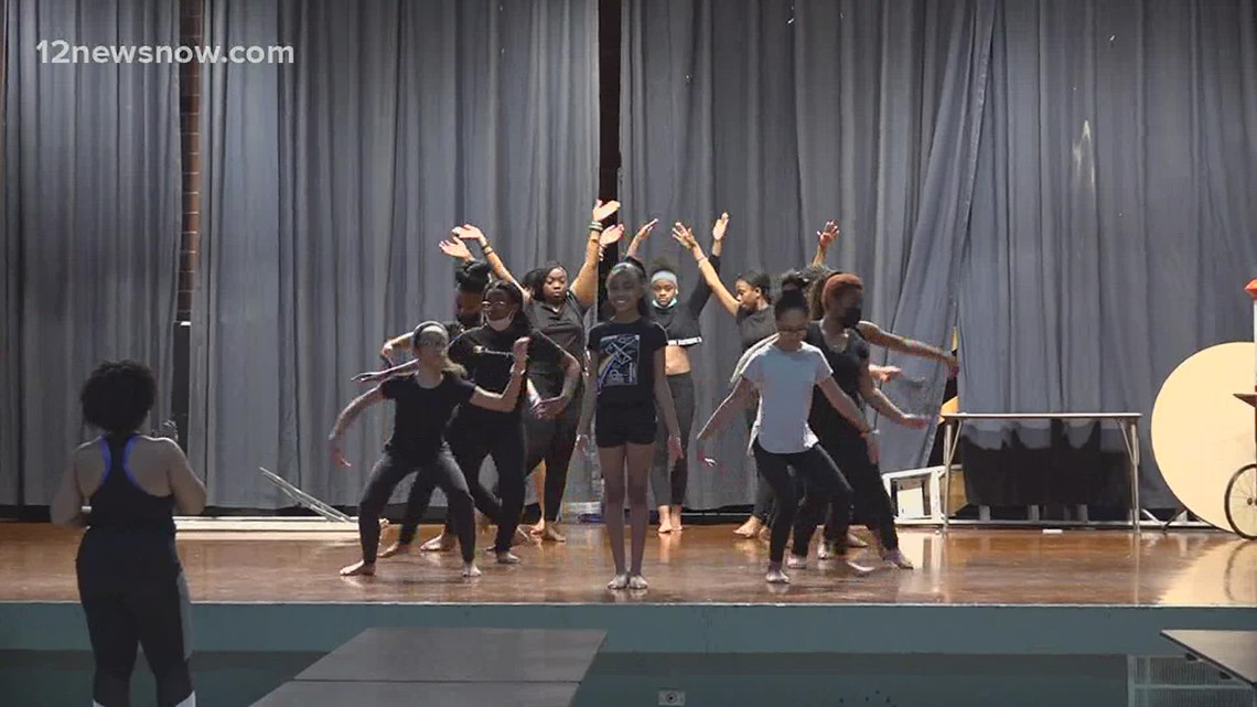 Vincent Middle School dance team prepares performance for Black History Month