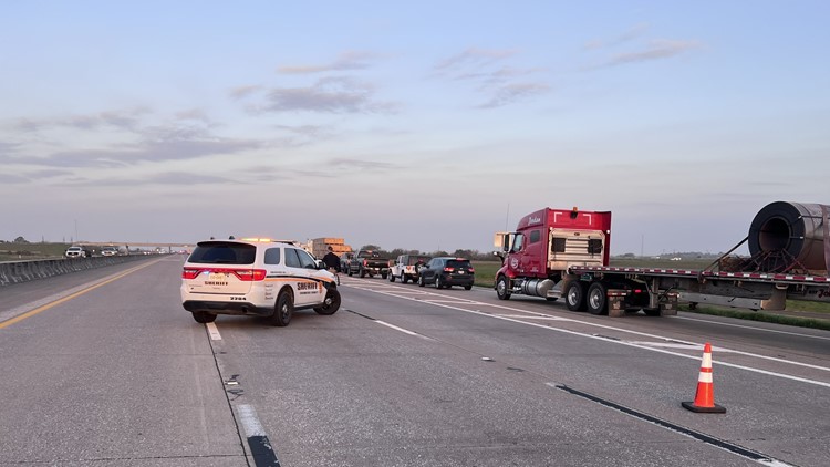 Driver dies after being thrown from moped, hit by Ford SUV on Interstate 10 in Chambers County