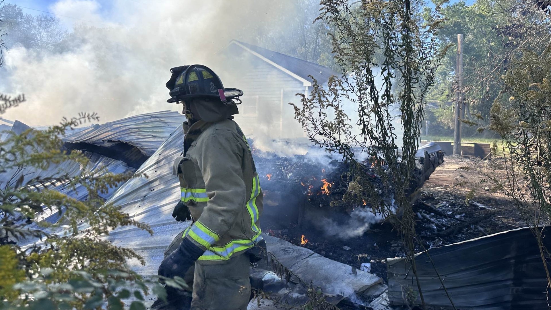 Mobile home in Orange County a total loss after fire | 12newsnow.com