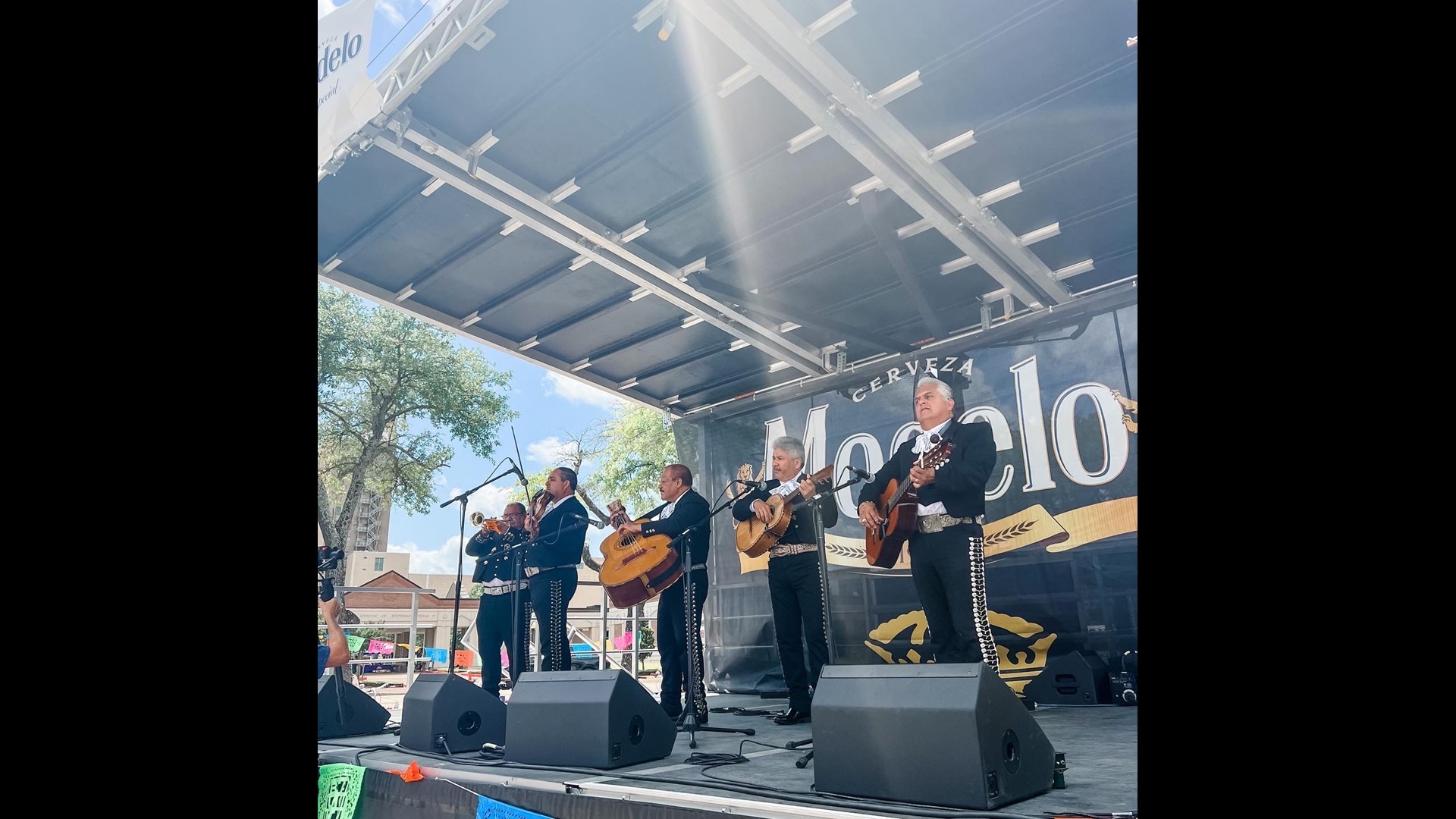 VIVA! Beaumont Hispanic Heritage Festival April 2023 | 12newsnow.com