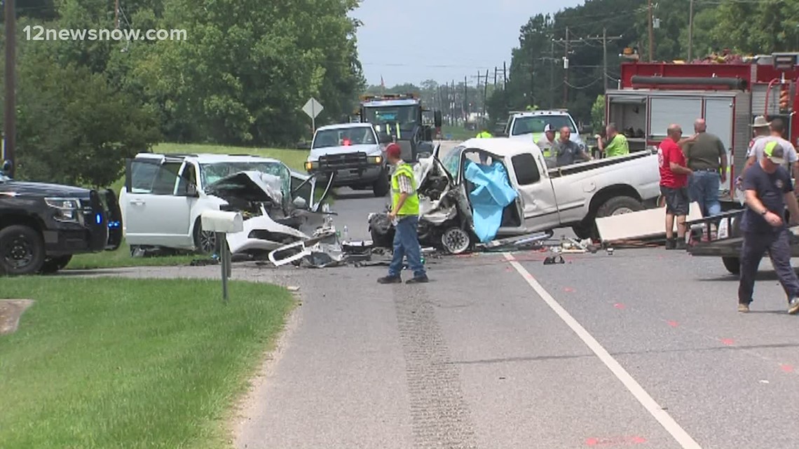 2 drivers killed in wreck on Hwy 105 wreck in Sour Lake