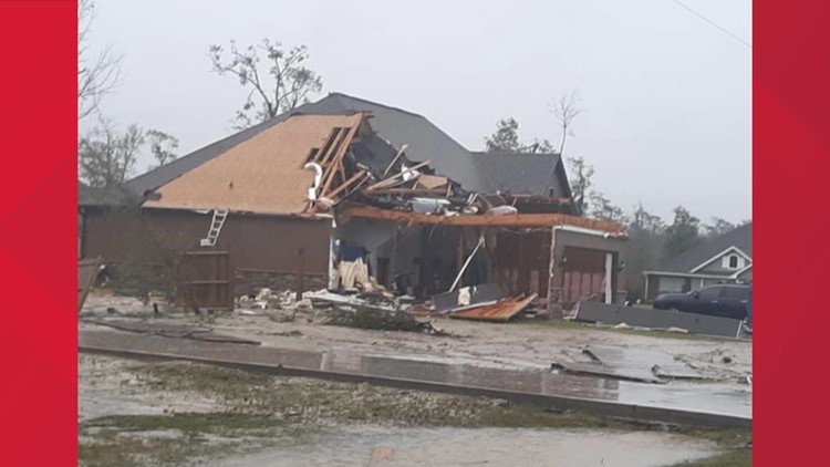 Damage, flooding from Wednesday morning Tornado and storms in Texas