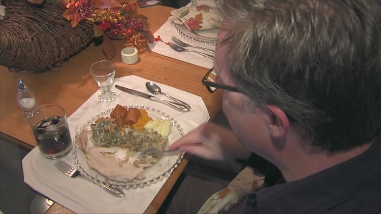 Registered dietician gives tips on how to not overeat on Thanksgiving