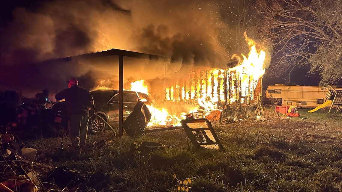 Dog killed in trailer home fire in Little Cypress - Vimarsana News