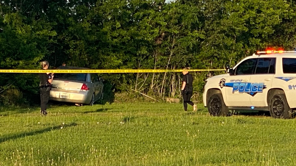 Port Arthur crash sends 1 to hospital in unknown condition