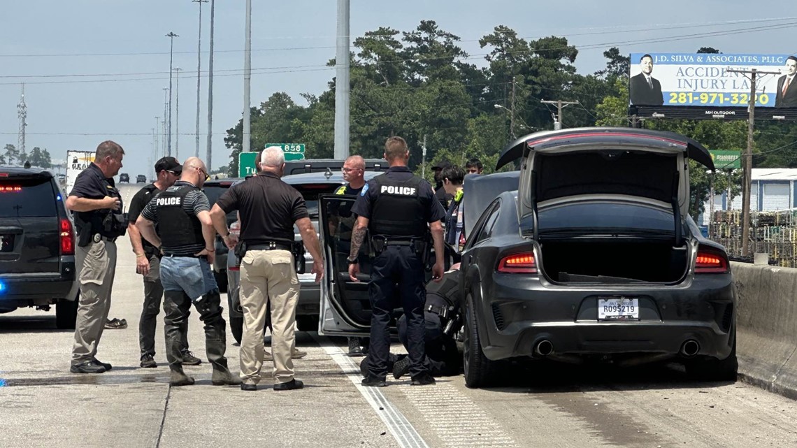 2 In Custody Following Chase With Beaumont Police Officers | 12newsnow.com