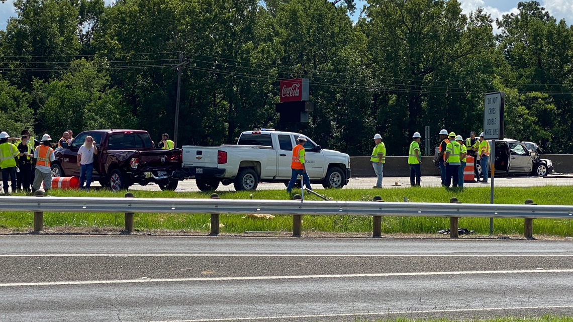 Pair of TxDot contractors struck along U.S. 69 12newsnow