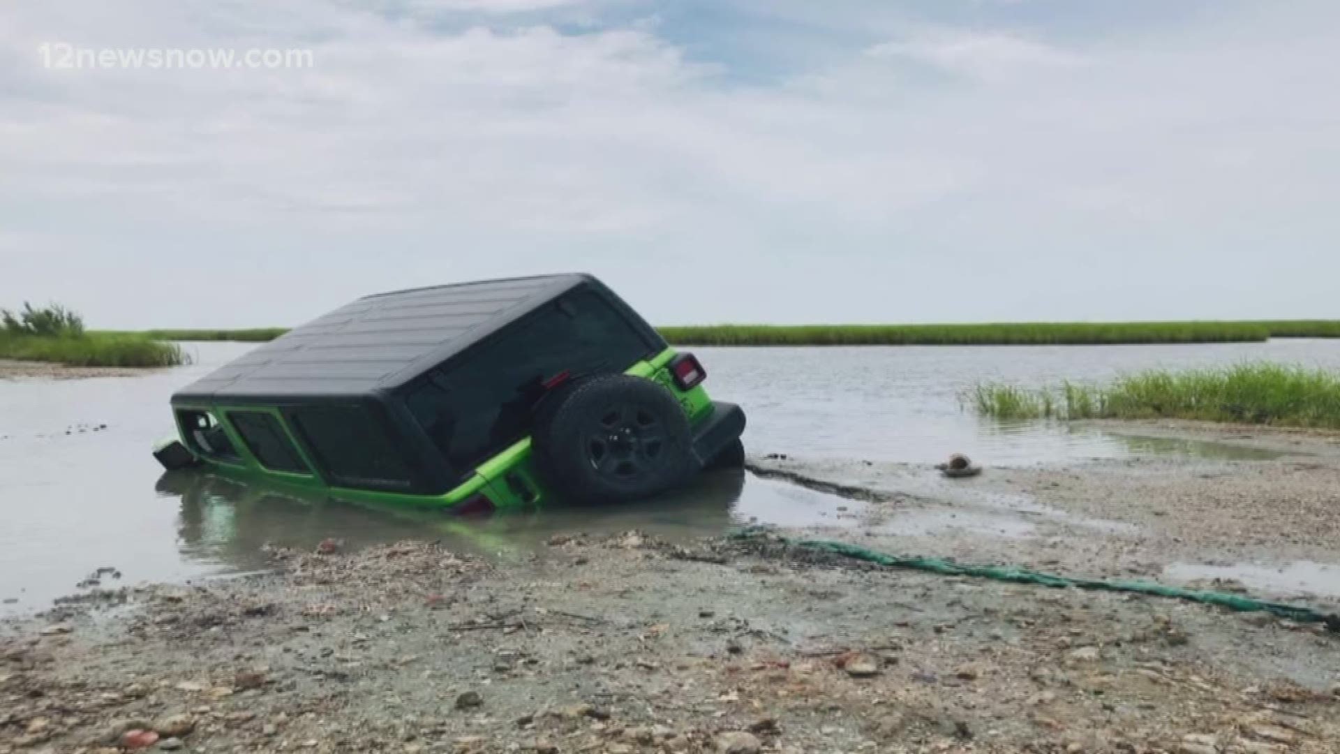 Sabine Pass pothole causing major vehicle damage