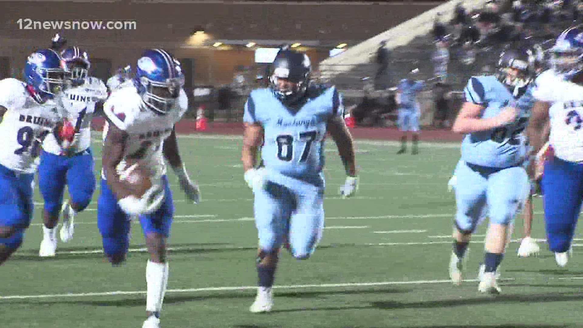 Bruins holds off Kingwood to improve to (2-1) in 21-6A