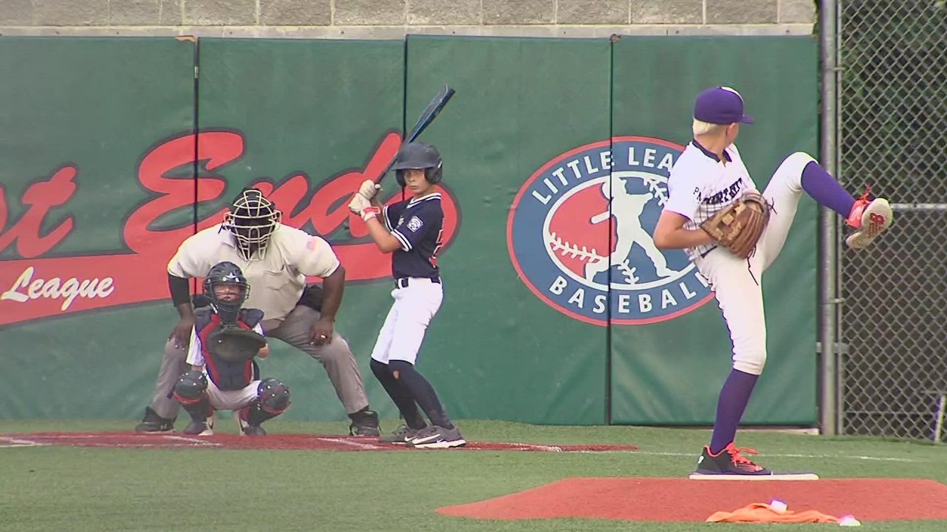 Port Neches 10s top West End in extra innings 12newsnow