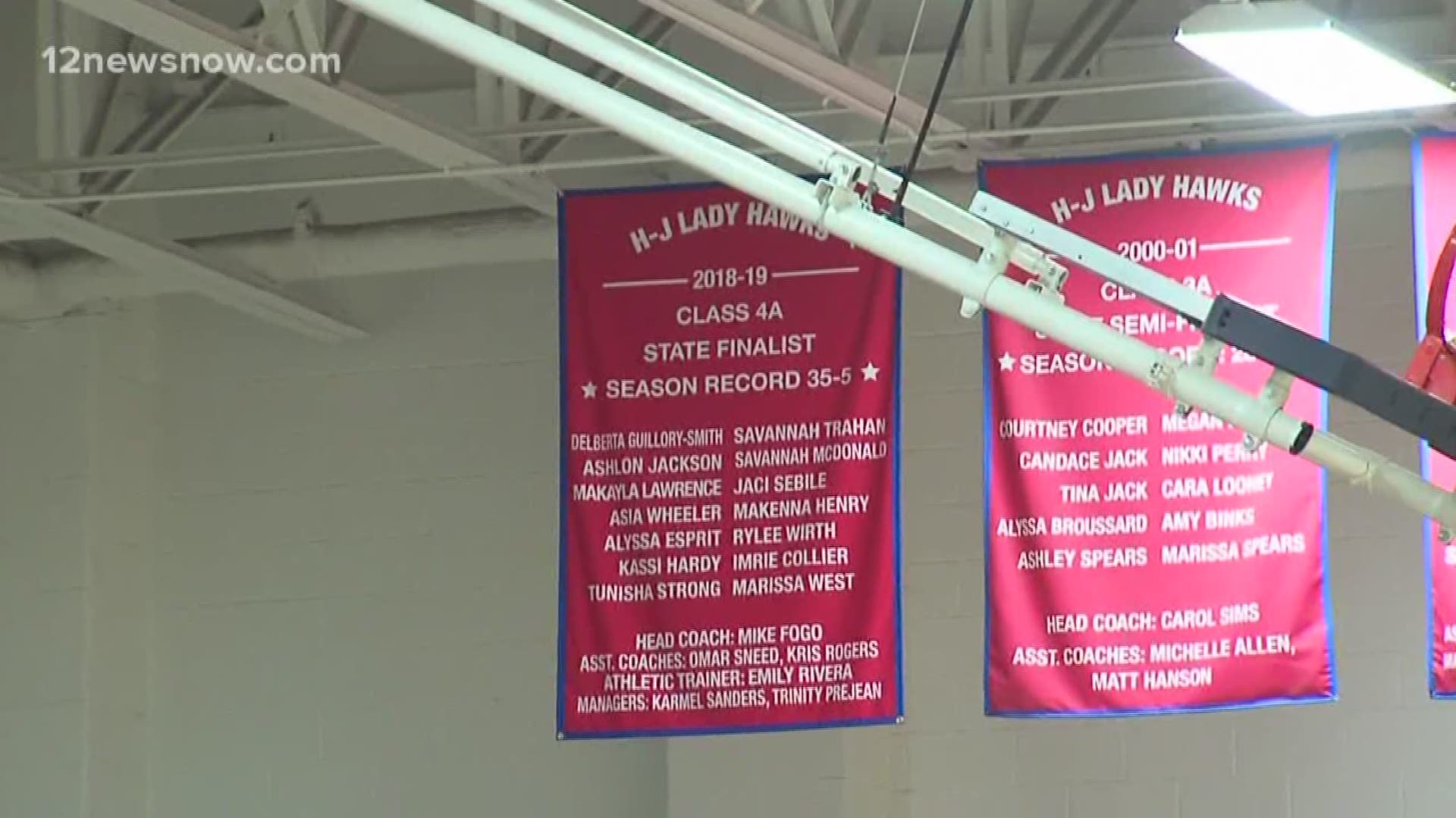Lady Hawks hang new banner before nearly hanging a hundred on Crosby