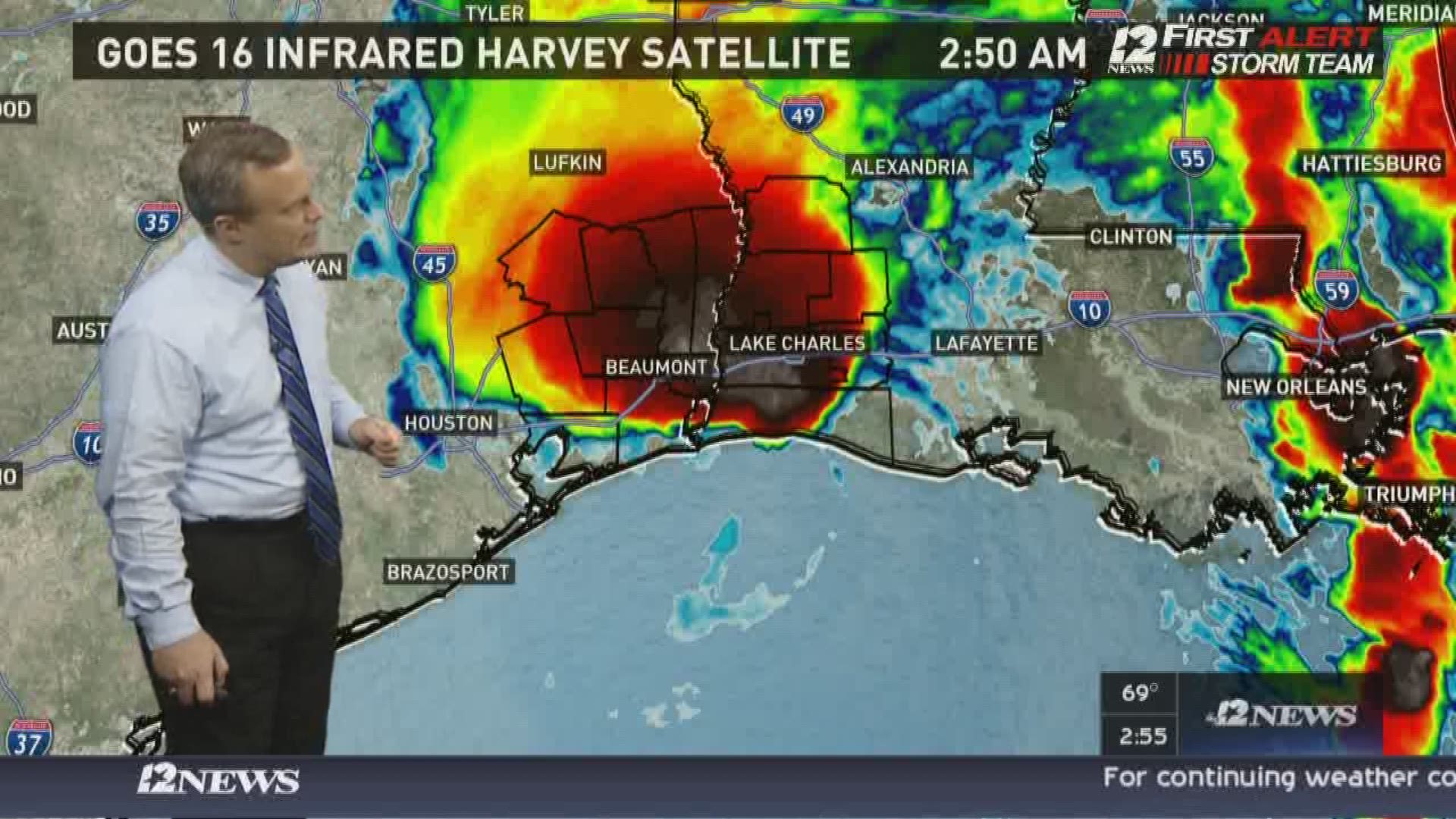 As Tropical Storm Harvey makes landfall once again, there's flash floods causing problems in Southeast Texas. (8/30 3 a.m.) 