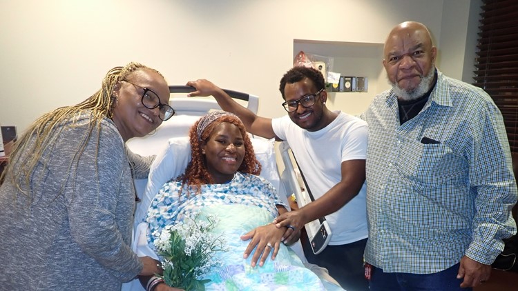 Couple gets married at Baptist Hospital Labor and Delivery room