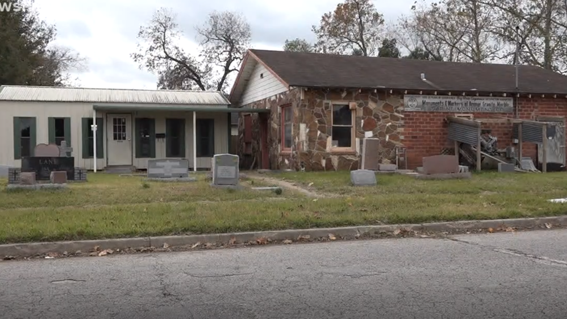 Beaumont family frustrated after not receiving son's headstone