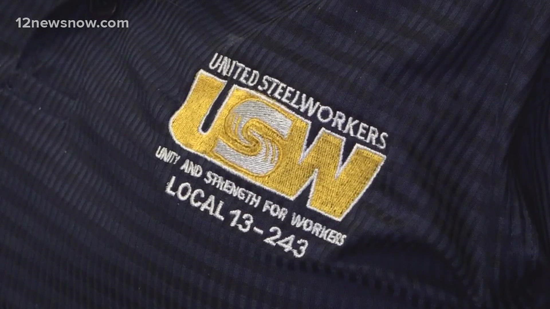 The local United Steelworkers Union and locked-out ExxonMobil plant workers continue to be at a crossroads in negotiations with Exxon.