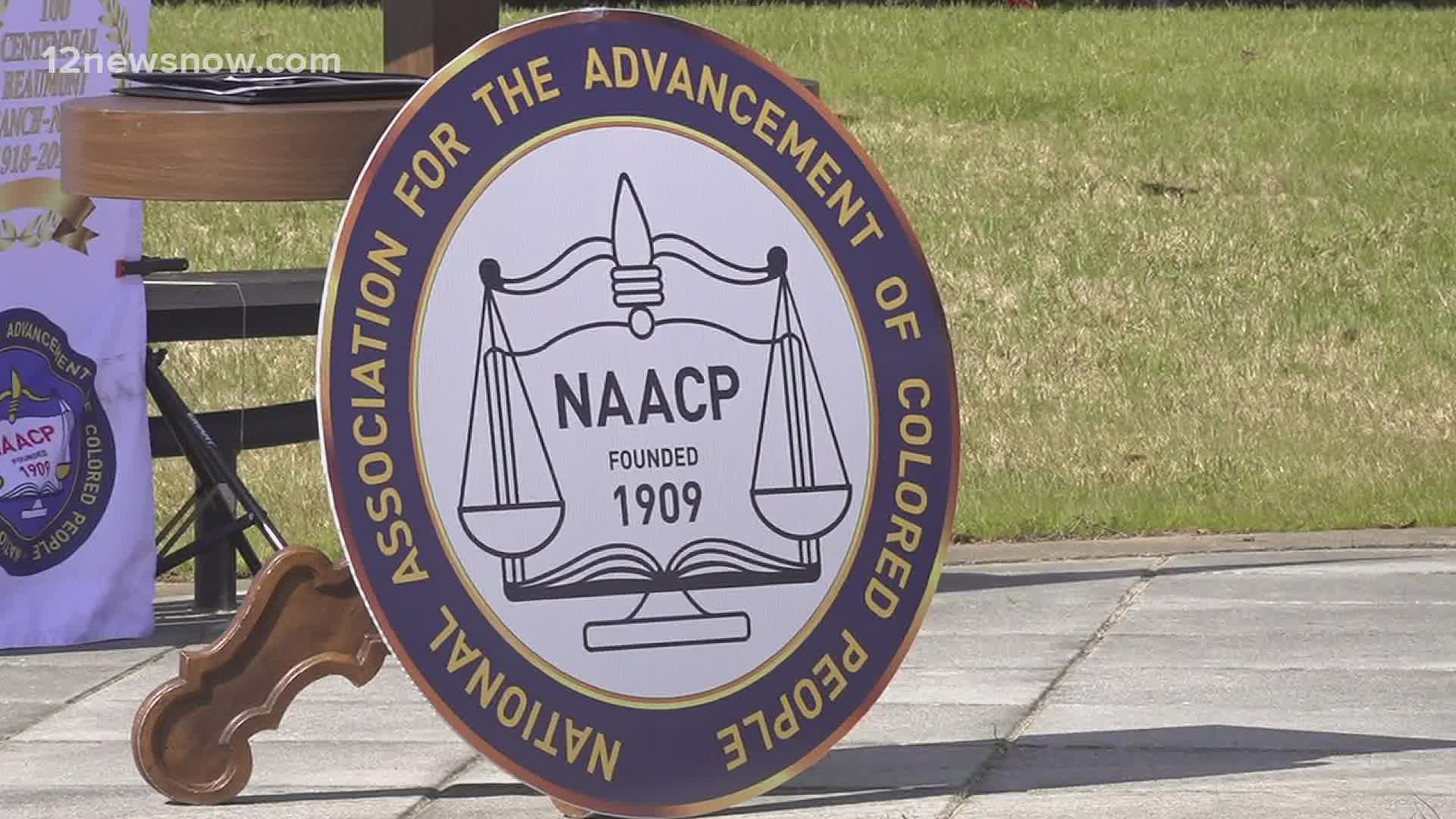 NAACP representatives spread awareness about early voting at Beaumont event