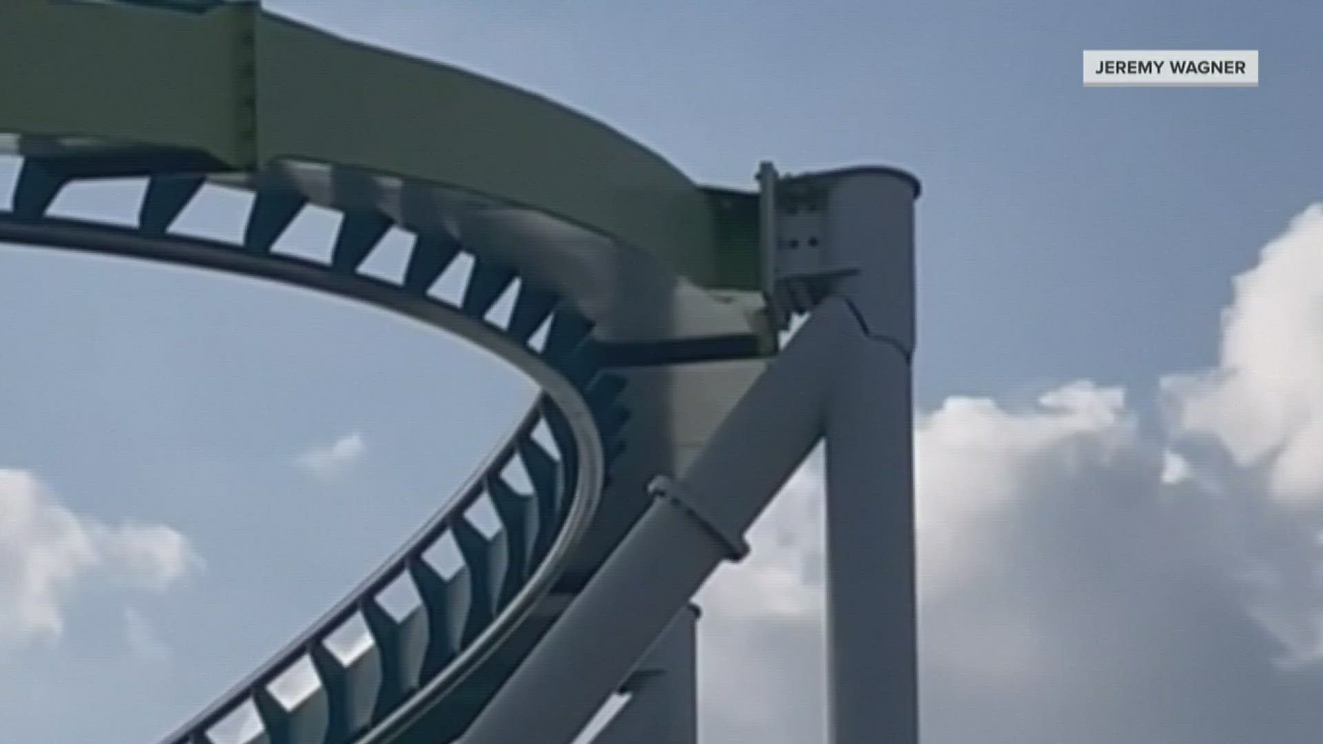 Carowinds shuts down roller coaster after large crack on support beam reported