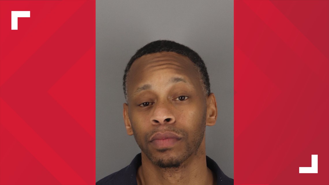 Man takes Port Arthur Police on chase | 12newsnow.com