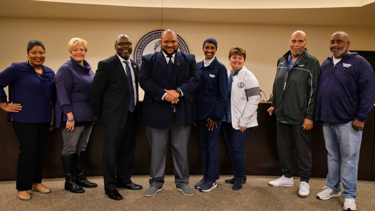 Hiawatha Hickman approved as next Athletic Director/Head Football Coach at West Orange-Stark