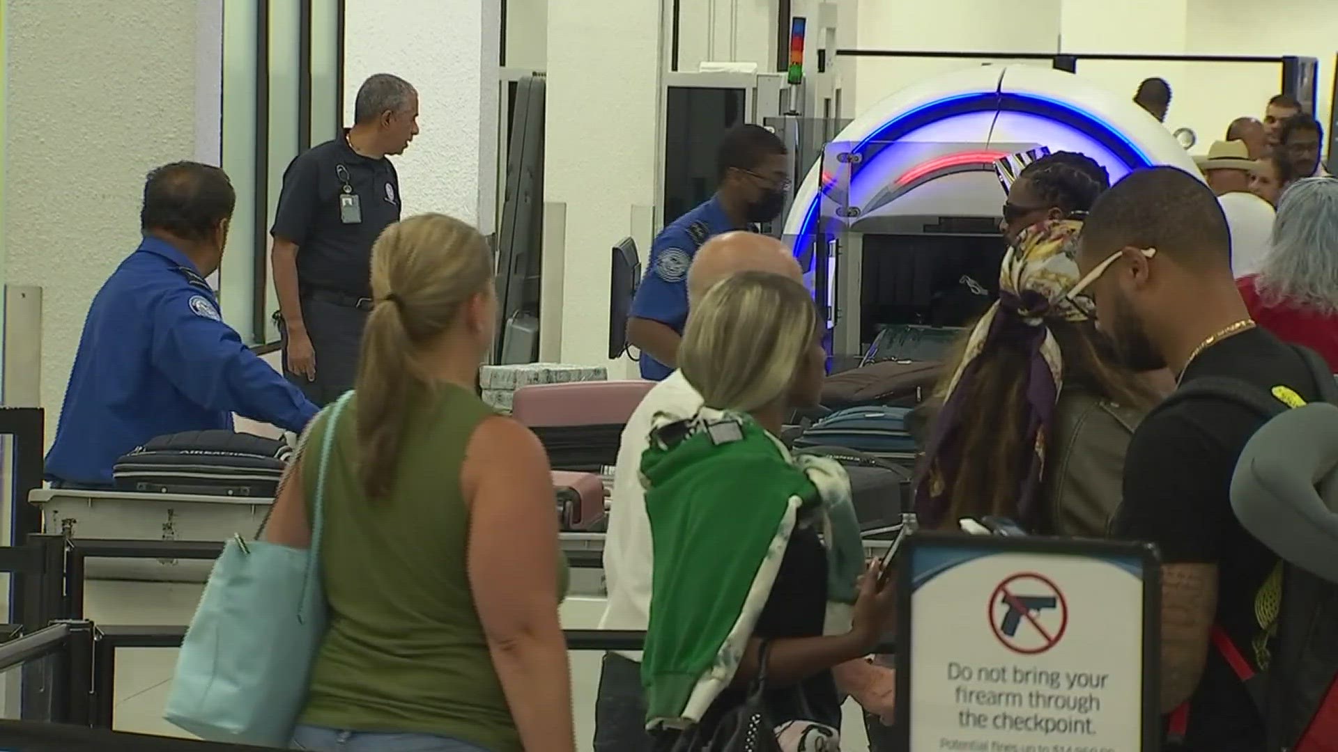 3 TSA officers accused of stealing from airport passengers during ...