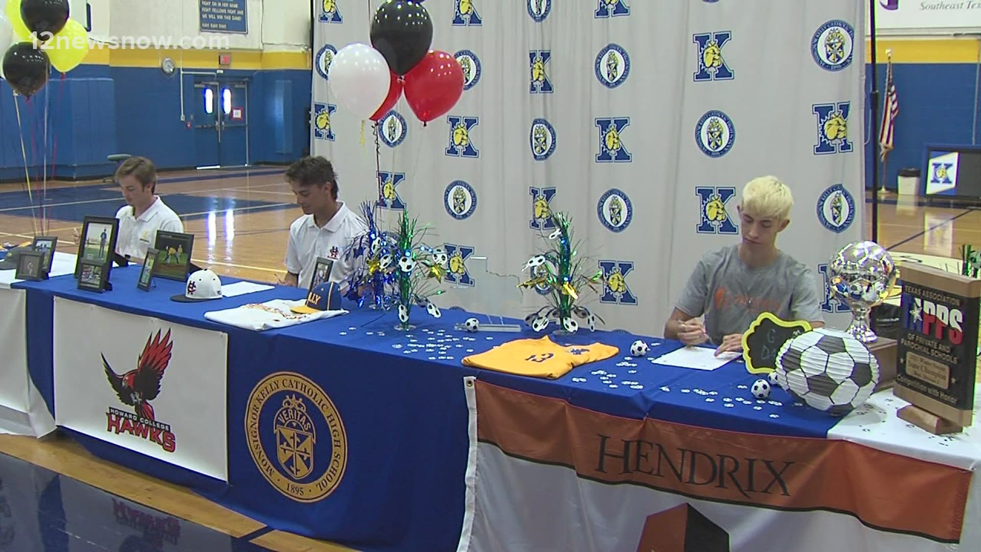 Three Kelly Bulldogs sign to continue their education and athletic careers