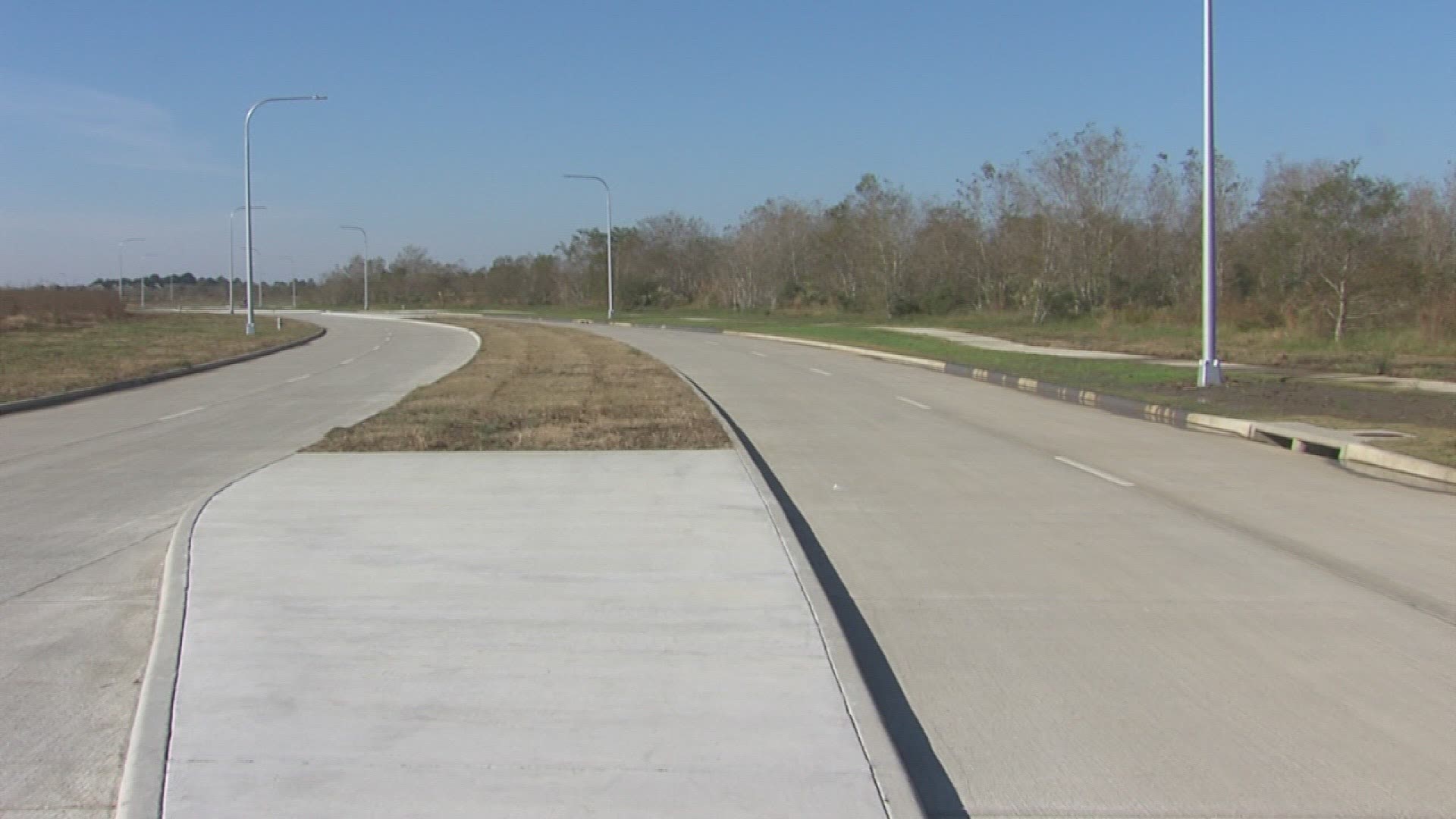 Northwest Parkway opens to traffic