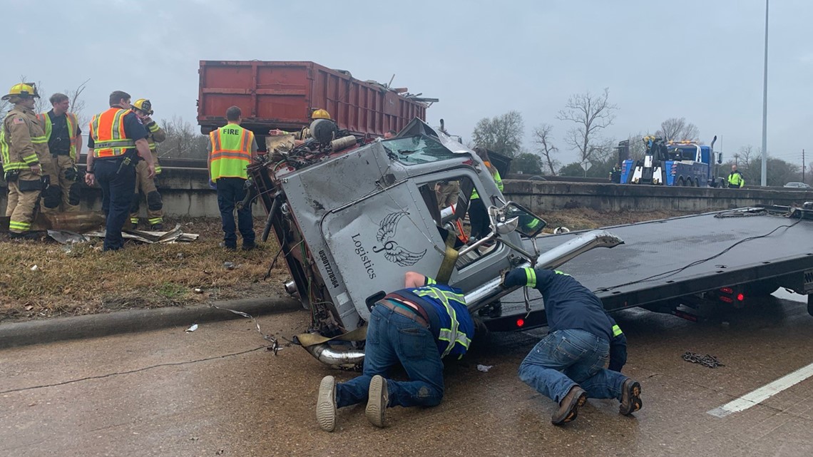 18 wheeler wreck along westbound IH 10 on east side of Beaumont