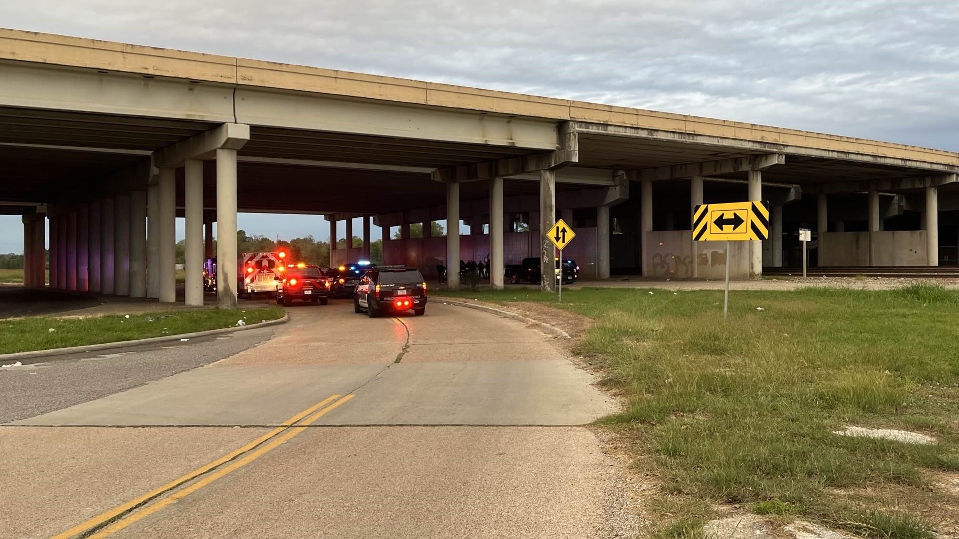 Beaumont Police officer found unresponsive outside patrol vehicle ...