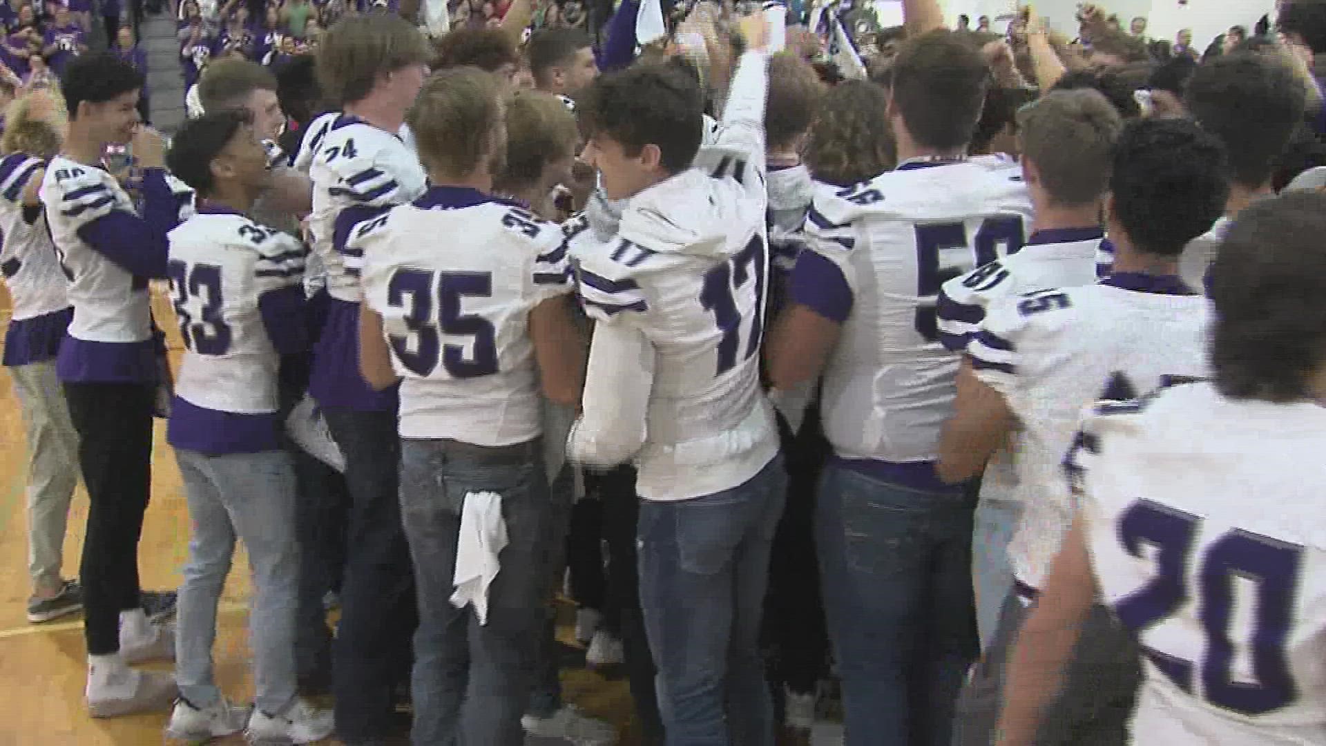 Port Neches-Groves pep rally gets community fired up for State Championship