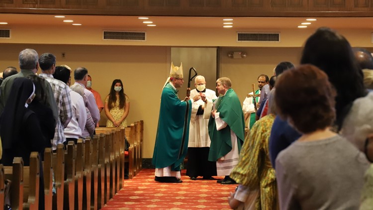 St. Anne Church in Beaumont celebrates new pastor 12newsnow