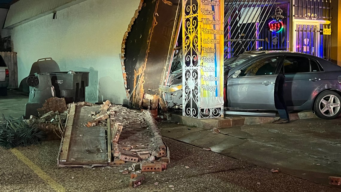 At least two injured after car crashes into Port Arthur store