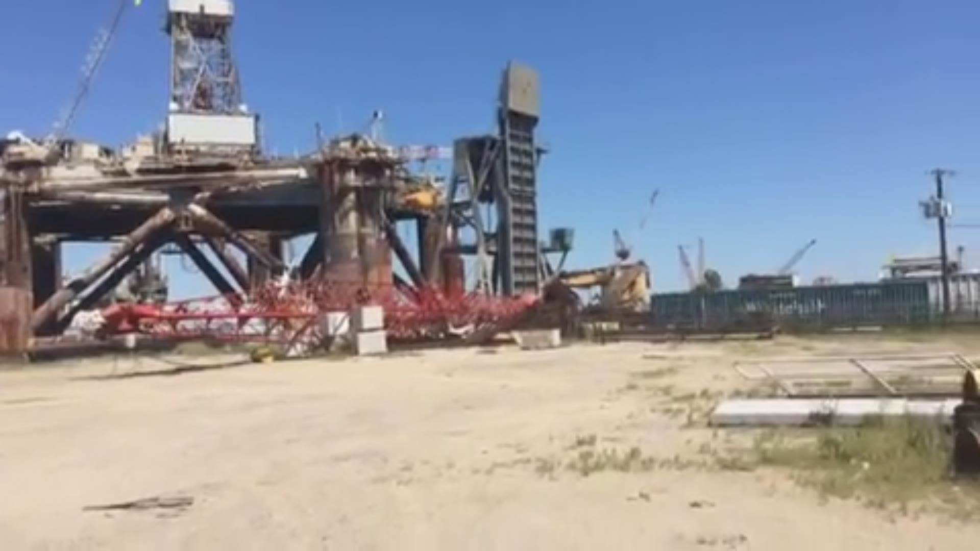 Person injured in crane collapse at Sabine Pass shipyard