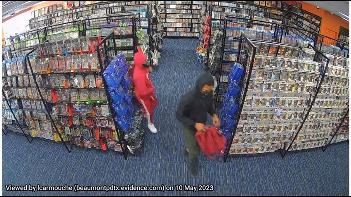 Beaumont Police seek armed video game store robbers 12newsnow