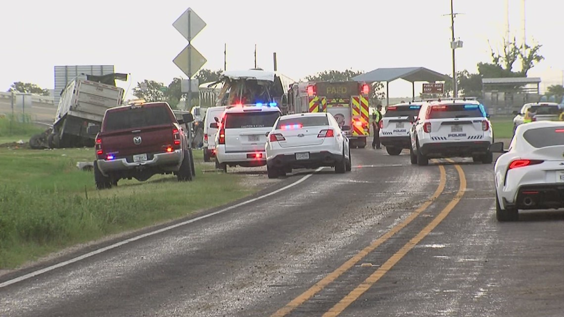 Port Arthur Police investigating fatal crash on Highway 82 | 12newsnow.com