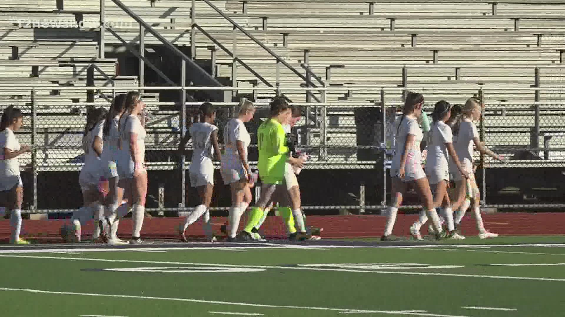 Nederland and Waller fail to score in tournament action