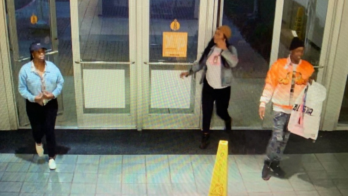 Suspects caught on camera stealing purses from Dillard's