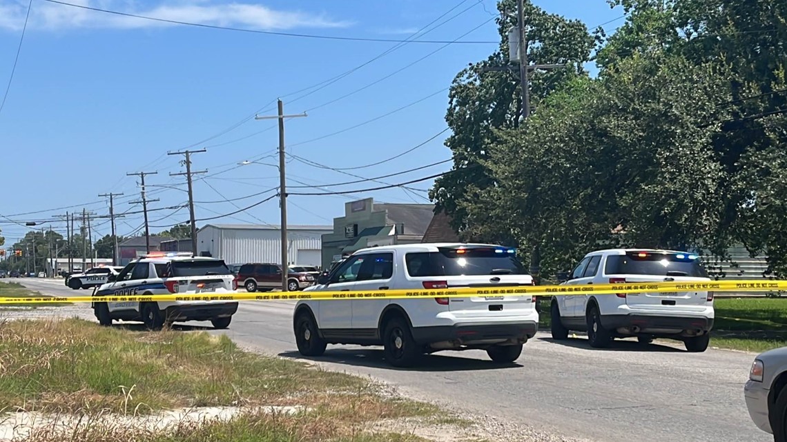 DEVELOPING: Texas Rangers assisting in officer-involved shooting in Groves