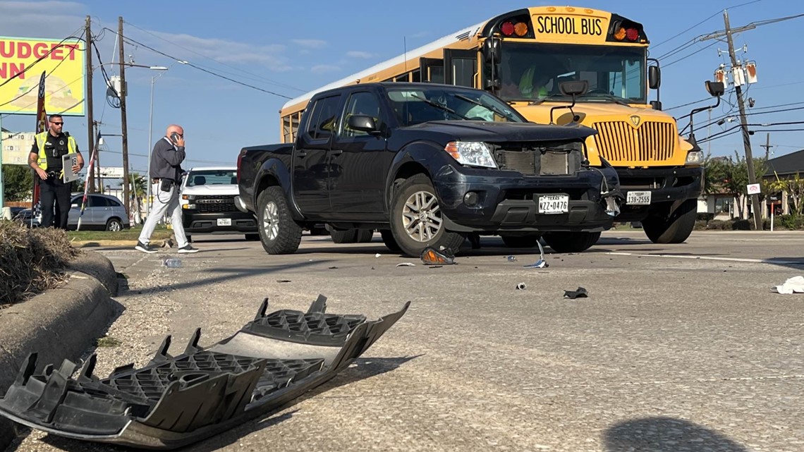 No injuries reported after Beaumont school bus pickup collide Tuesday morning