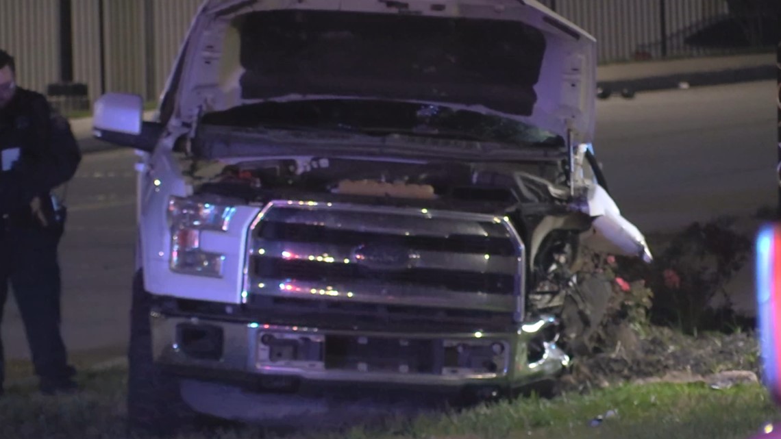 One car crash in Port Arthur leaves Port Arthur man dead