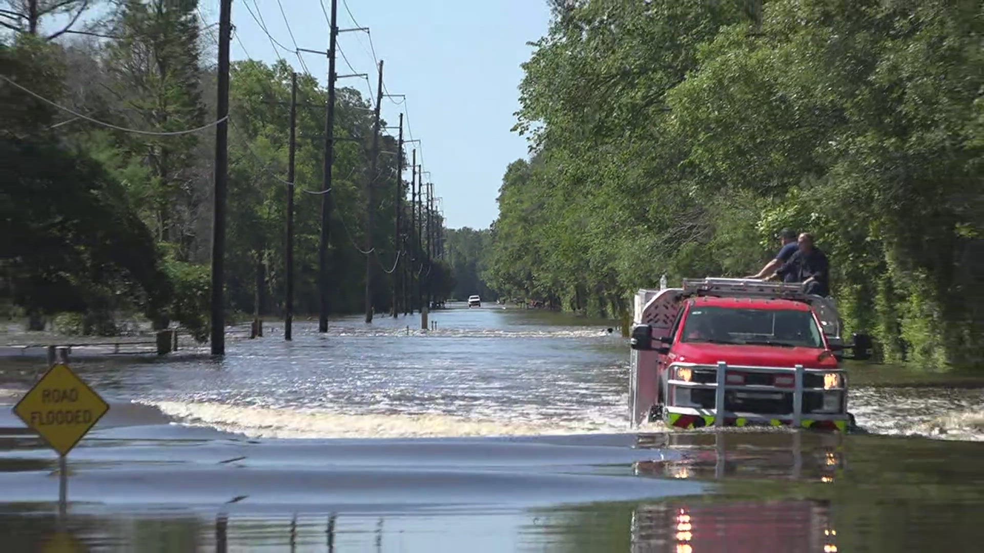 Rising water triggers water rescue of driver near Silsbee, evacuation
