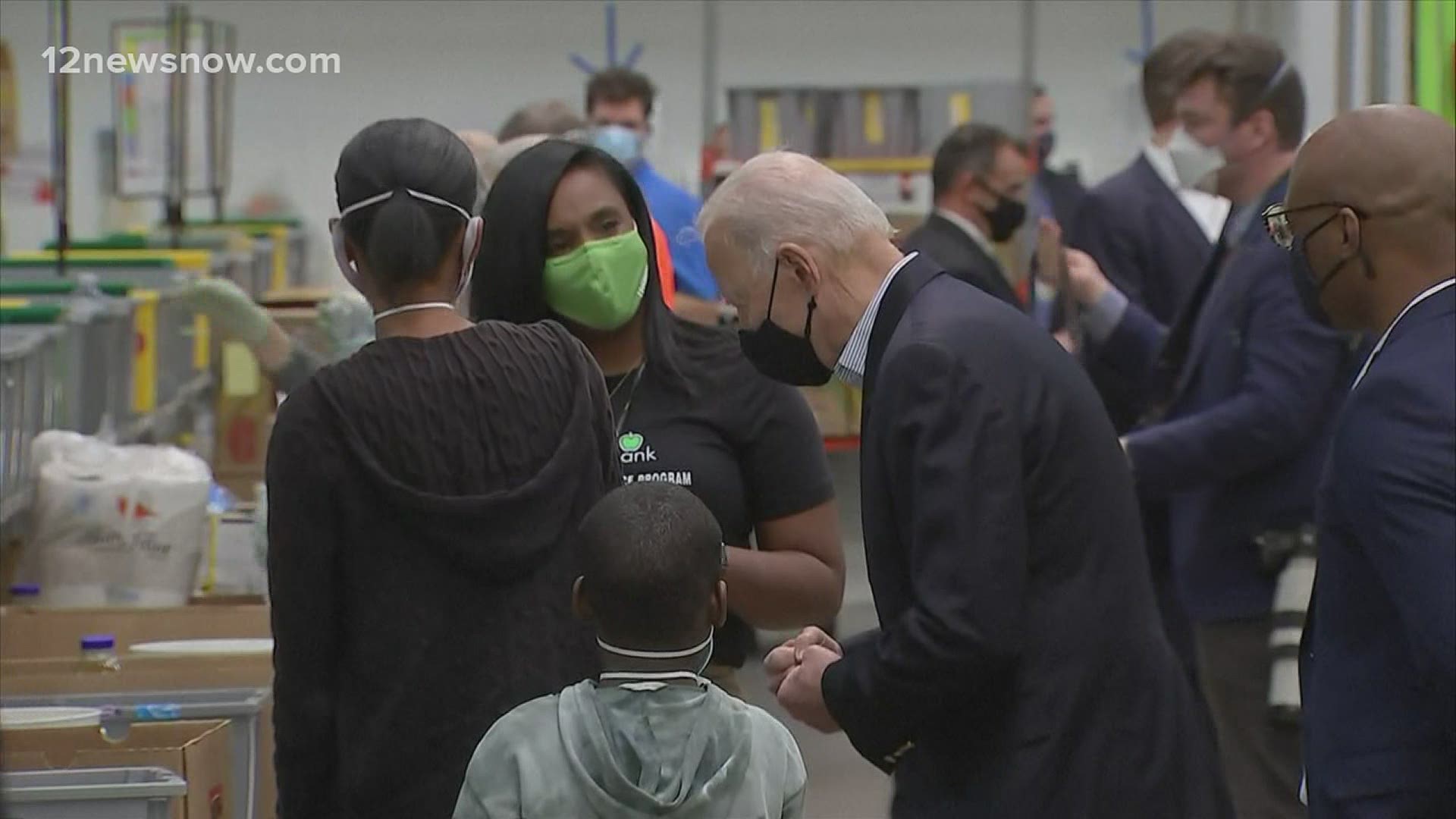 From the brains of the operation to the heart, the president and first lady saw the lifesaving work being done by the Houston Food Bank.