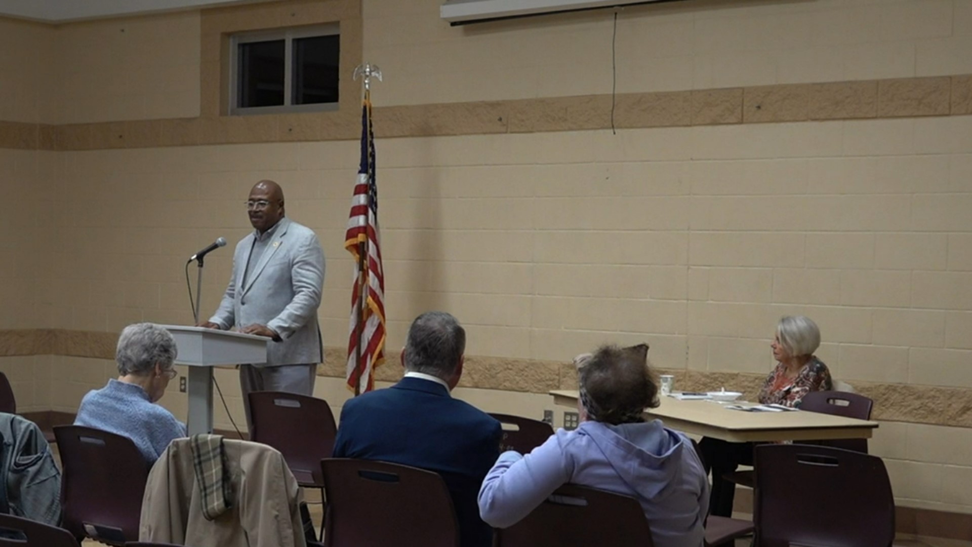 Beaumont West End, North End residents meet with city officials