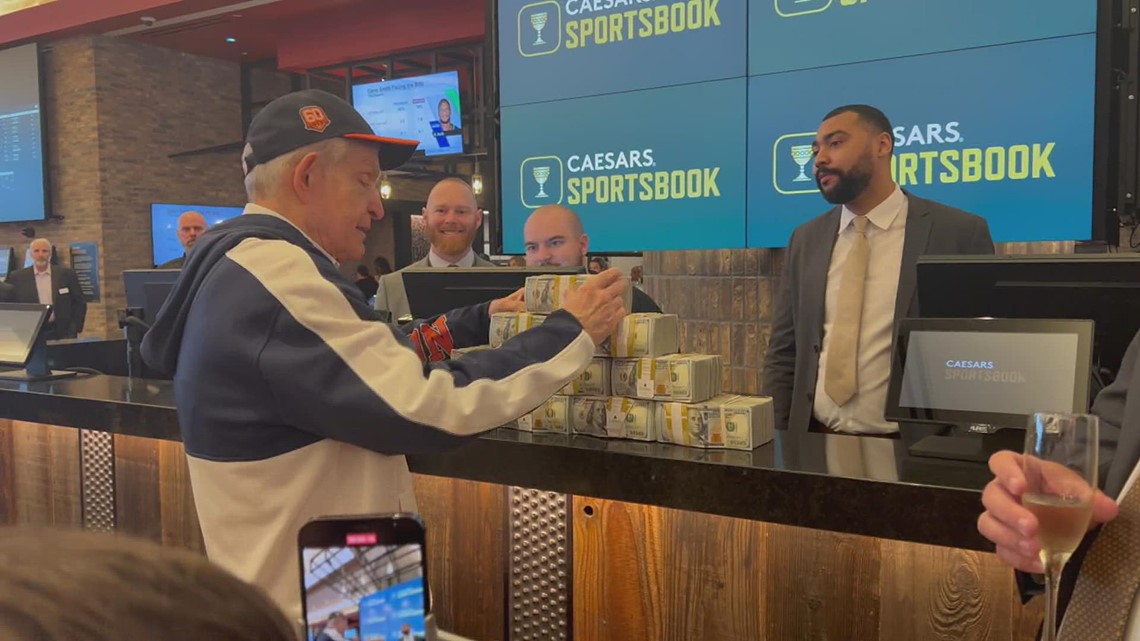 Horseshoe Casino Lake Charles held grand opening ceremony Monday