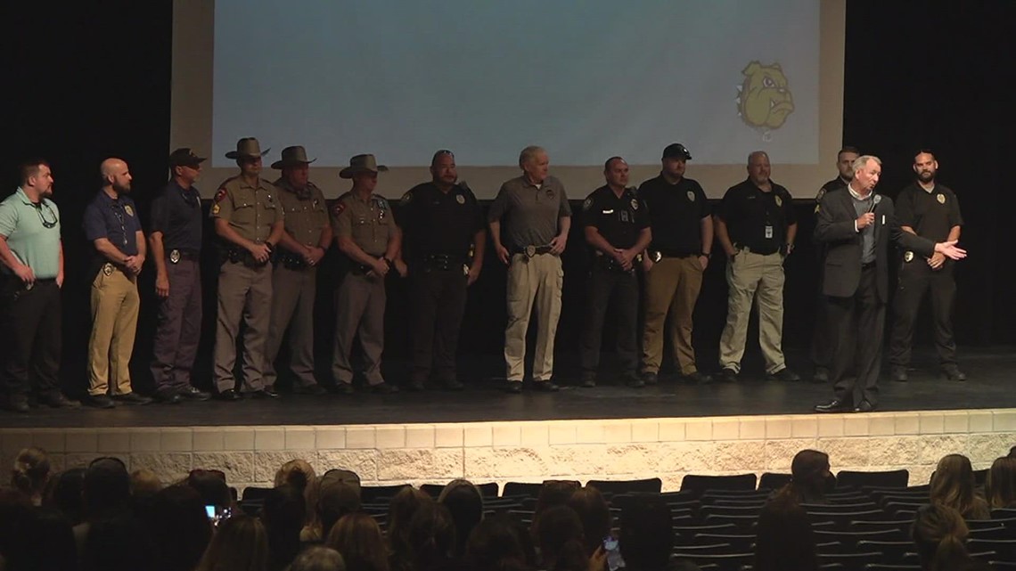 Nederland ISD hosts convocation for educators ahead of the new school year