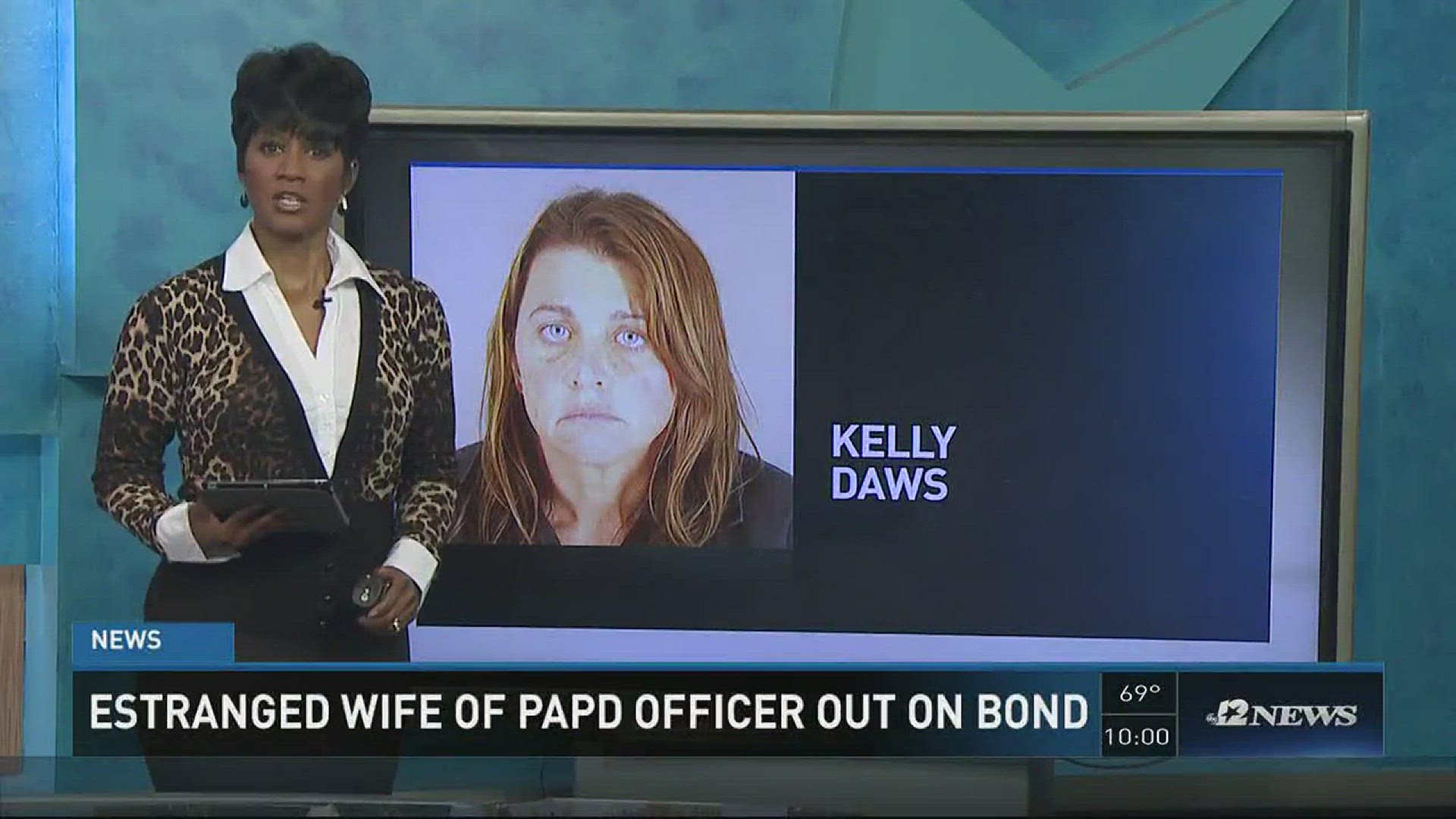 Kelly Daws, who was the wife of the Port Arthur Police Officer who was stabbed while off duty last week has posted her $400,000 bail. Her boyfriend 46-year-old Joal Riley still behind bars with the same bond for the violent attack.