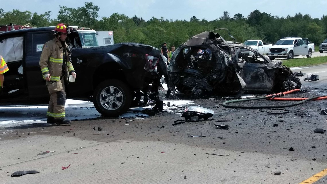 Five vehicles involved in fiery crash in Beaumont, near Jefferson