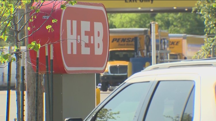 'It pays to be Texan' | H-E-B launches debit card to earn cash back on groceries