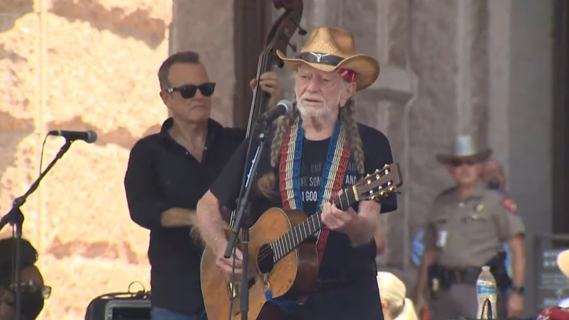Willie Nelson turns 90 on Saturday, April 29 | 12newsnow.com